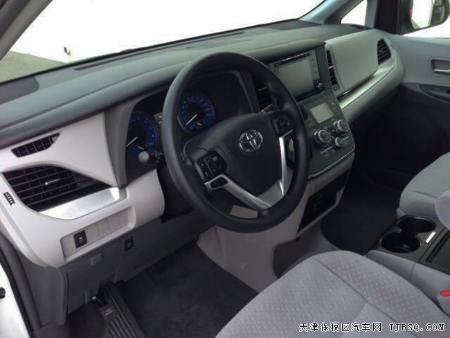 2018款丰田塞纳3.5L四驱版 雷达测距/7座/18轮现车49万