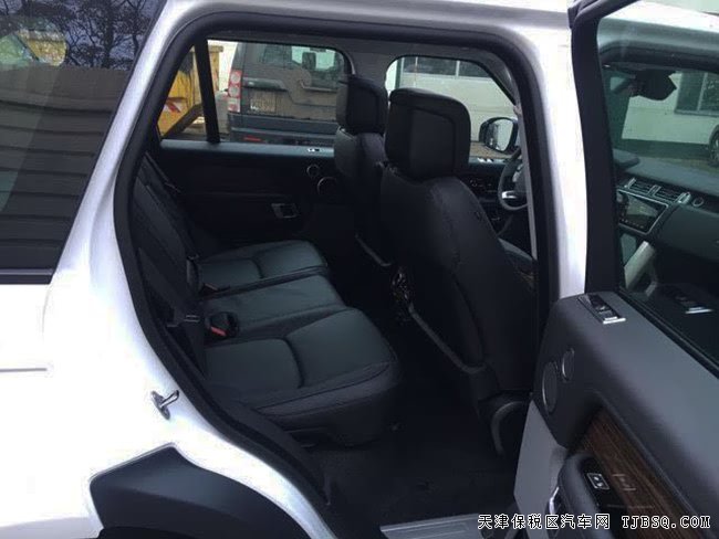 2018款路虎揽胜3.0T行政美规版 现车乐享折扣