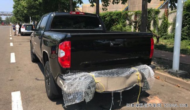 18款丰田坦途5.7L加规版 自适应巡航/天窗/18轮现车44万