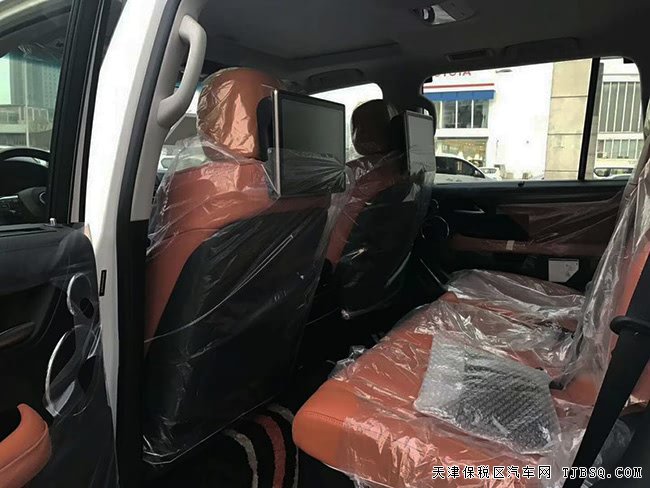 18款雷克萨斯LX570中东版 雷达测距/抬显/21轮现车150万