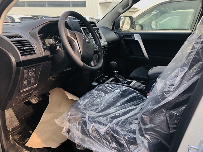 19款丰田霸道3000柴油中东版 后挂备胎/17轮现车55.5万