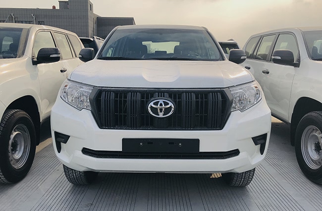 19款丰田霸道3000柴油中东版 后挂备胎/17轮现车55.5万