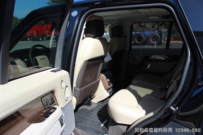 19款路虎揽胜3.0T行政美规版 驾辅包/四区空调现车126万