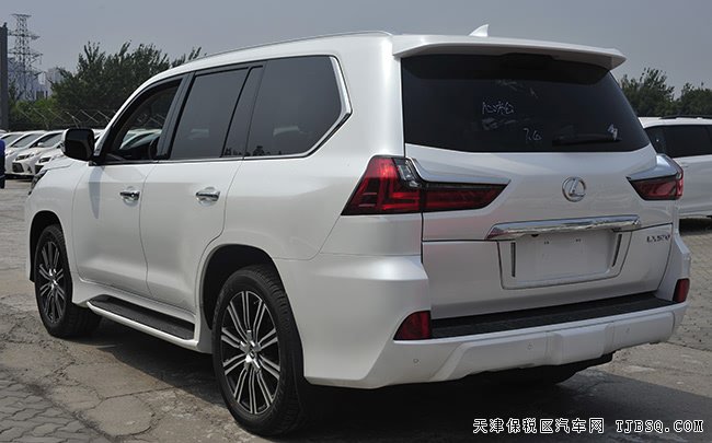 2018款雷克萨斯LX570加规版 豪华SUV现车魅力呈现