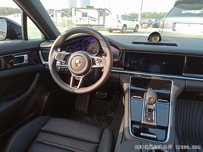 2018款保时捷Panamera4S加规版 经典轿跑优惠走俏