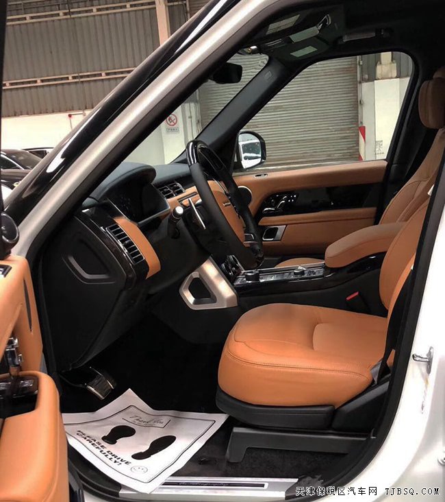 18款路虎揽胜5.0T创世加长版 22轮/雷测/1700W现车260万