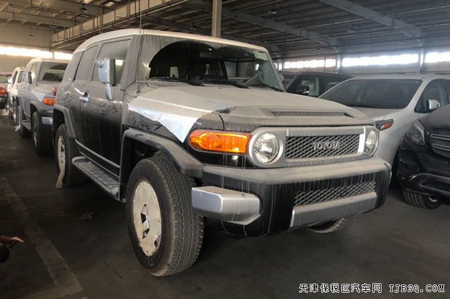 18款丰田FJ酷路泽4.0L中东版 17铝轮/差速锁现车48.5万