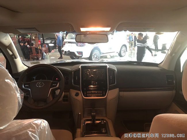 2019款丰田酷路泽5700中东版 18轮/气泵/天窗现车91.8万