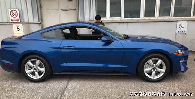 19款福特野马2.3T加规版 10速/独立后悬/17轮现车30.5万