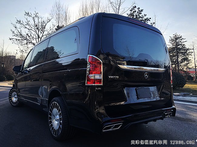 2019款奔驰V250中东版 19轮/智能座椅/小桌板现车88万