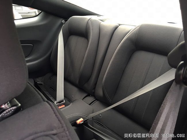 平行进口19款福特野马2.3T加规版 经典跑车现车29万热卖