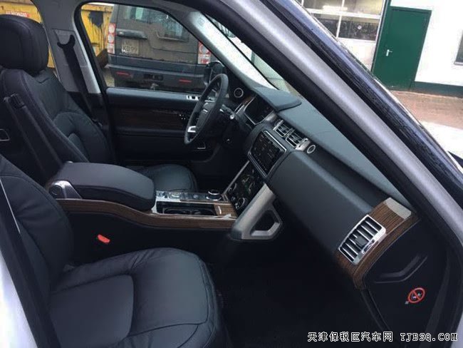 平行进口车18款路虎揽胜行政版 3.0T现车优惠呈现