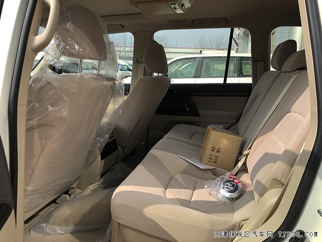 2018款丰田酷路泽4500中东版 天窗/18轮/7座现车92.8万