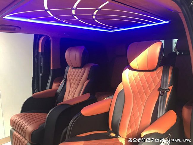 2018款奔驰METRIS美规版 17轮/航空座椅/金属漆现车54万