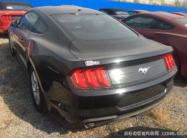 2018款福特野马2.3T加规版 天津港现车优惠起航