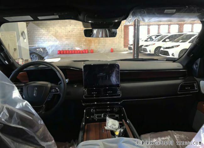 2018款林肯领航员3.5T加规版 22轮/全景/雷测现车116万