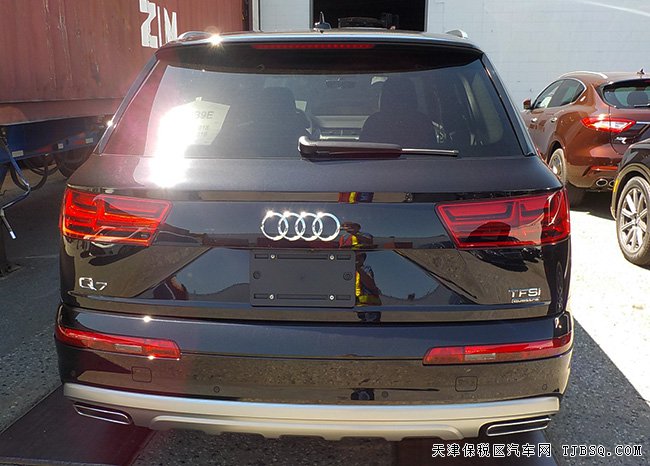 平行进口车18款奥迪Q7加规版 天津港现车绚丽来袭