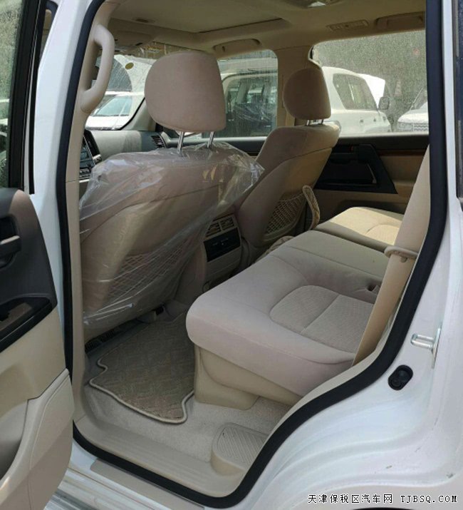 18款丰田酷路泽4600中东版 8气囊/天窗/17轮现车80.8万