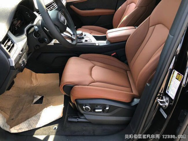 18款奥迪Q7加规版 7座/全景天窗/豪华包/电吸门现车75万