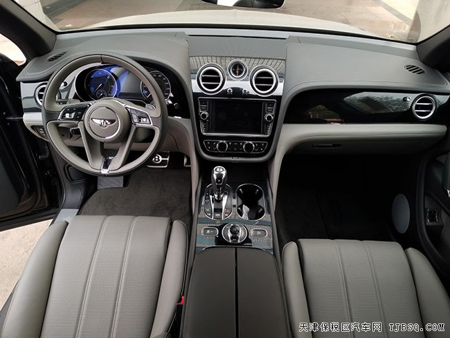 2018Խ4.0TͰ SUVֳۿ