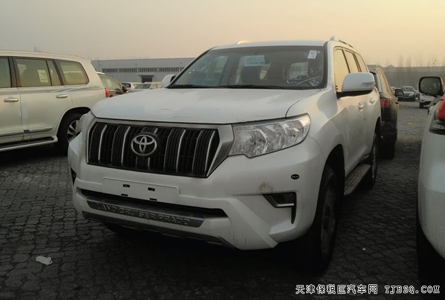 2019款丰田普拉多3000中东版 七座/中差/前小杠现车55万