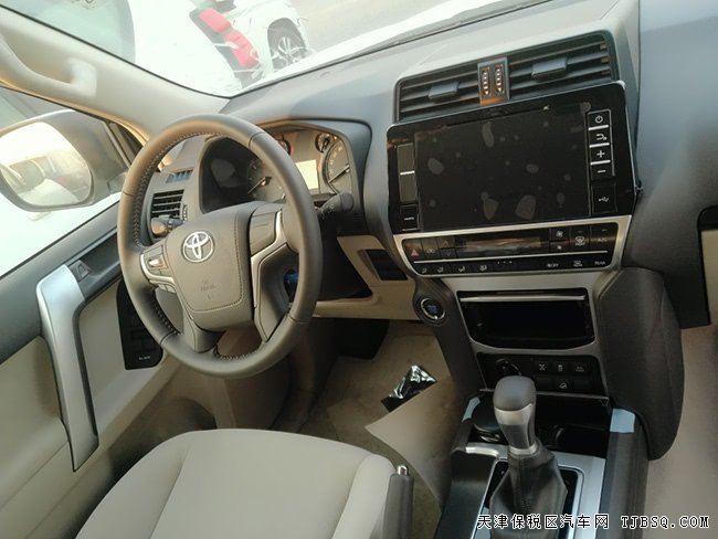 2019款丰田普拉多3000中东版 七座/中差/前小杠现车55万