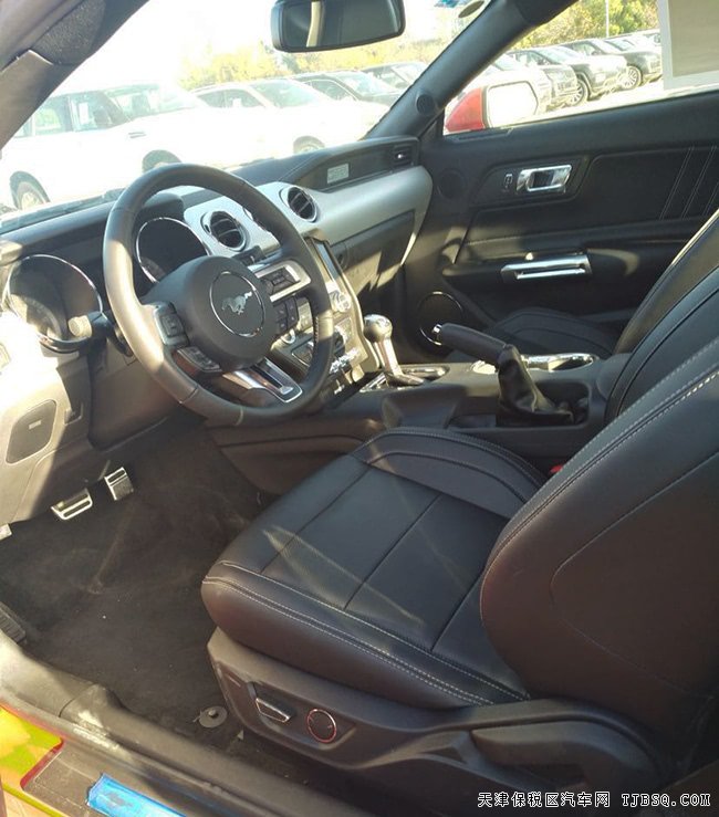 2017款福特野马2.3T墨西哥版 遥启/18轮/真皮现车31万