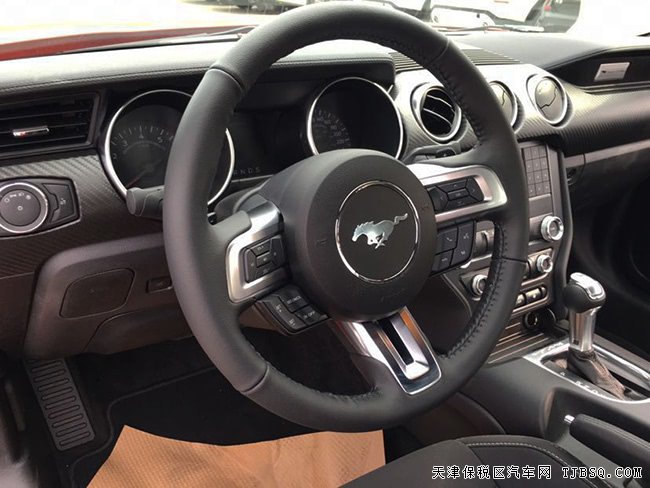 19款福特野马2.3T加规版跑车 10速/17轮/氙灯现车28.8万