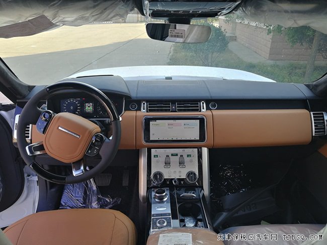 18款路虎揽胜3.0T创世加长版 22轮/撞顶/全景现车153万