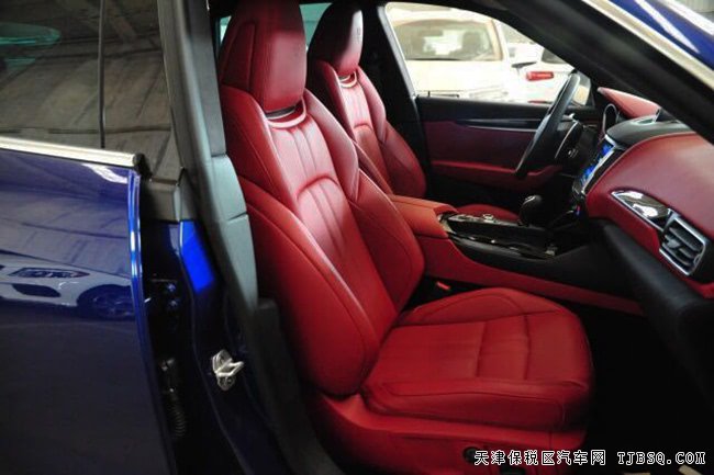 2018款玛莎拉蒂levante美规版 全景/20轮/哈曼现车99万