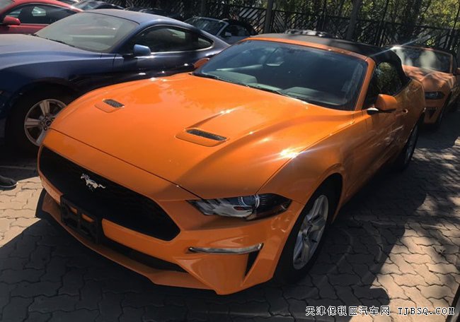 2019款福特野马2.3T加规版 平行进口敞篷版现车41.5万