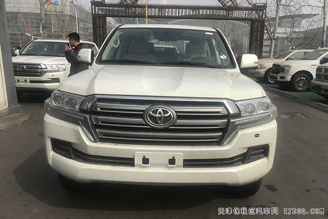 19款丰田酷路泽4000中东版 8气囊/天窗/后挂现车67.8万