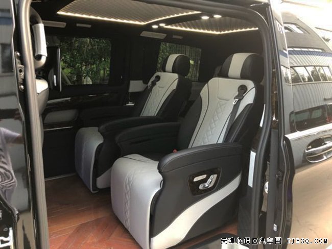 2018款奔驰METRIS美规版 商务座椅/小桌板/包围现车62万