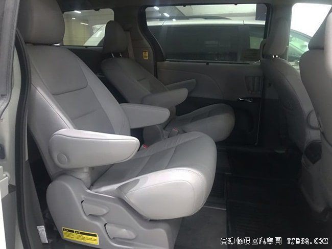 18款丰田塞纳3.5L四驱XLE版 天窗/雷测/18轮现车51.3万