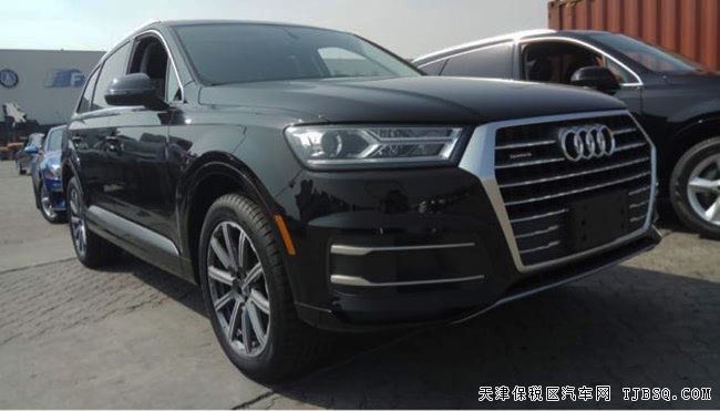 2018款奥迪Q7加规版 金属漆/20轮/7座/全景天窗现车70万