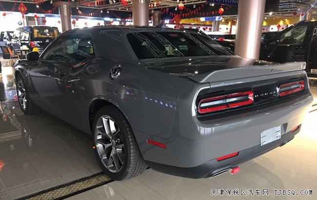 2019款道奇挑战者3.6L加规版 20轮/天窗/氙灯现车51万