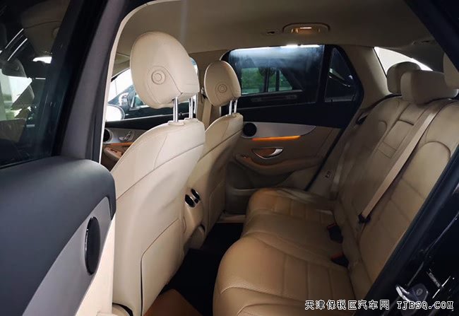 19款奔驰GLC300墨西哥版 19轮/LED大灯/倒影现车41.8万
