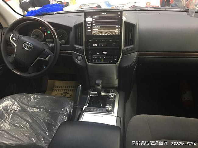 2018款丰田酷路泽4500柴油中东版 7座手续/17轮现车87万