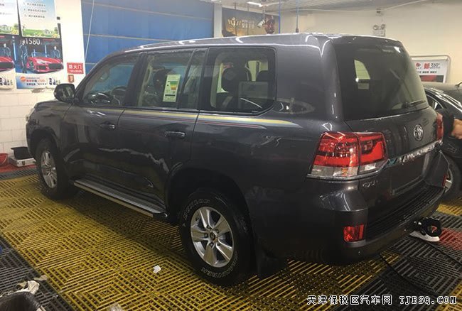 2018款丰田酷路泽4500柴油中东版 7座手续/17轮现车87万