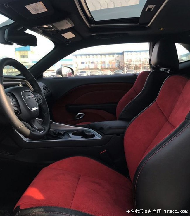 2019款道奇挑战者3.6L加规版 20轮/天窗/遥启现车50.5万