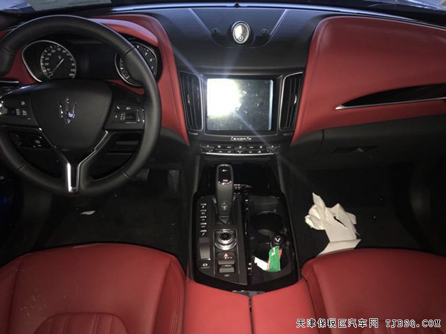18款玛莎拉蒂levante美规版 全景/脚感门/19轮现车98万