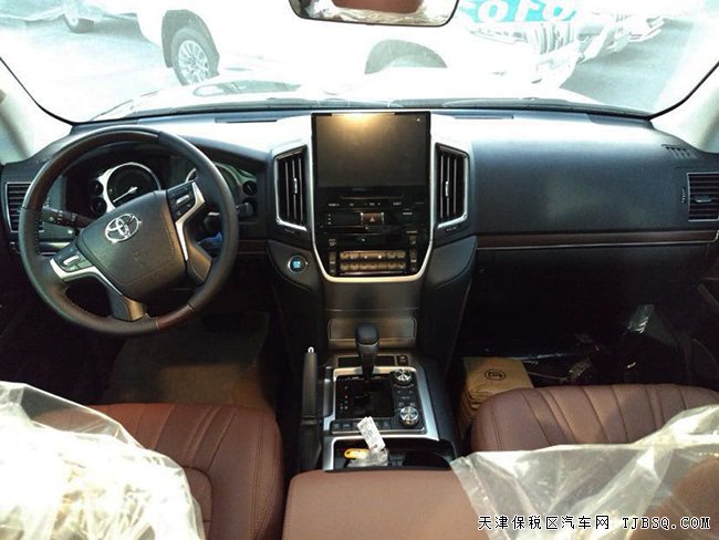 19款丰田兰德酷路泽5.7L中东版 陆巡现车尽享经典