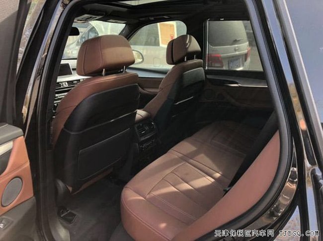 平行进口车18款宝马X5M加规版 天津港现车优惠购