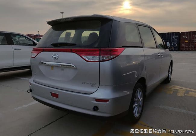 2019款丰田普瑞维亚中东版 7座/双天窗/17轮现车38.5万