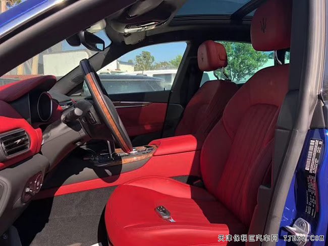 18款玛莎拉蒂levante美规版 20轮/全景/哈曼现车98.8万