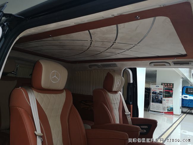 2018款奔驰METRIS美规版 包围/17轮/航空座椅现车52.5万