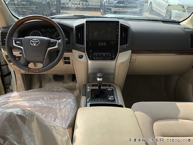 2018款丰田酷路泽4500中东版 18轮/天窗/航踏现车92.5万