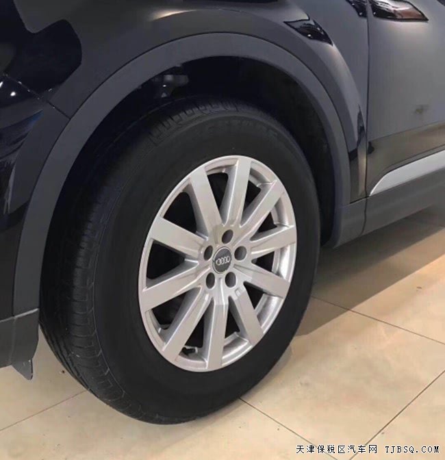 2018款奥迪Q7欧规版2.0T 全景天窗/19轮/5座现车54.5万