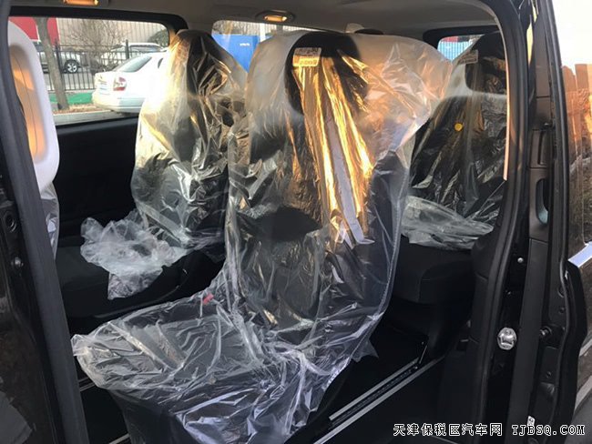 18款奔驰V250中东版 17轮/双电动门/6座现车46.8万热卖