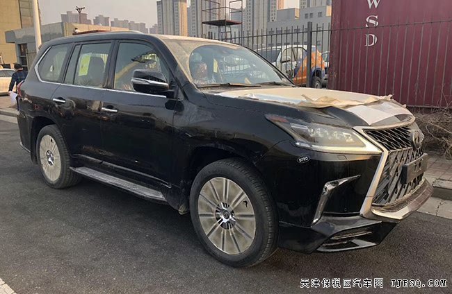 2018款雷克萨斯LX570限量版 大包围/黑中网现车151.5万